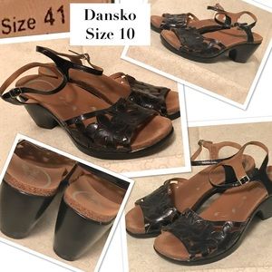 Dansko Sandals/ Heels 👠 size 41 - fits US size 10